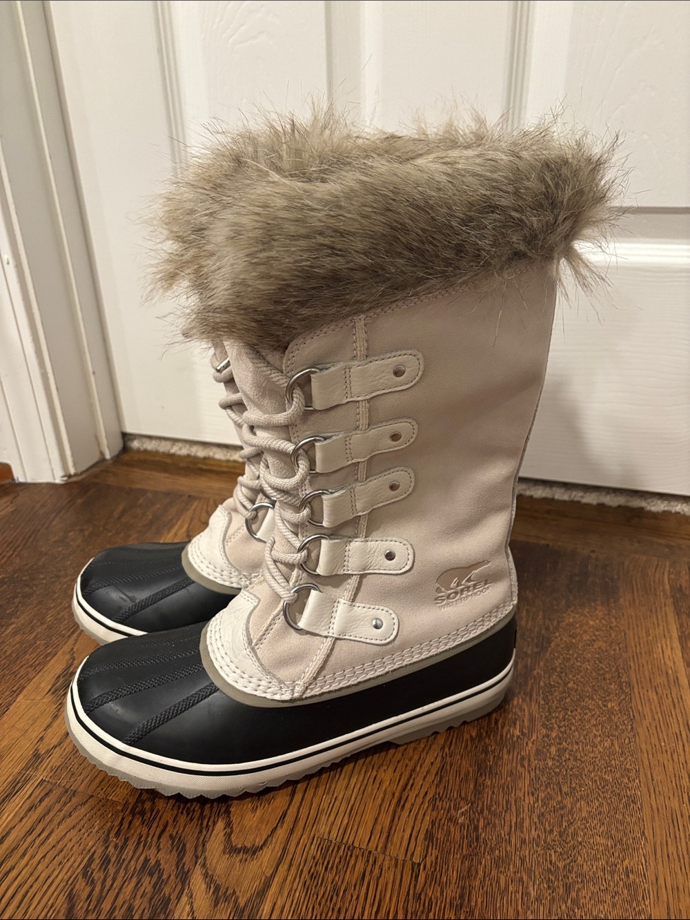 Sorel Women's Fur Trim Winter Boot